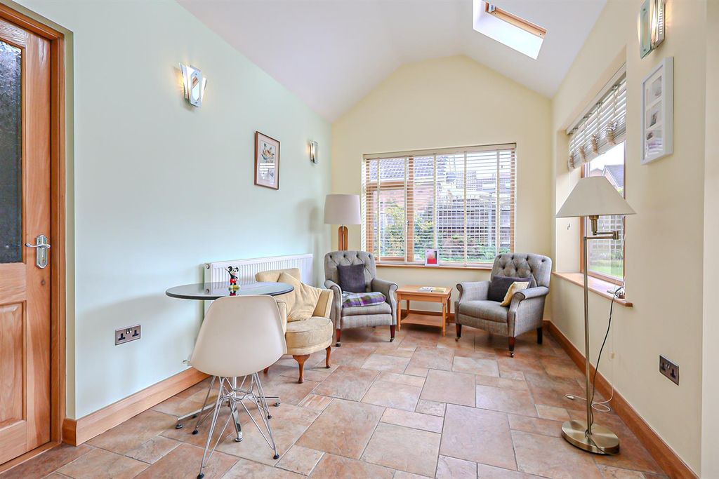 Property photo 3 of 24 Img_4848.Jpg