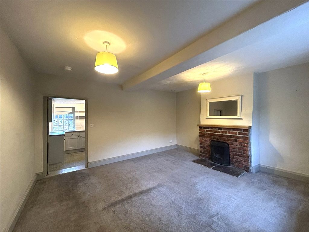 Property photo 2 of 6 Picture 2