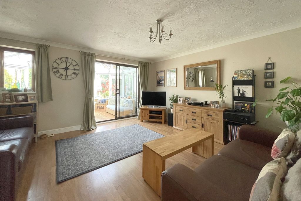 Property photo 3 of 12 Picture No. 13
