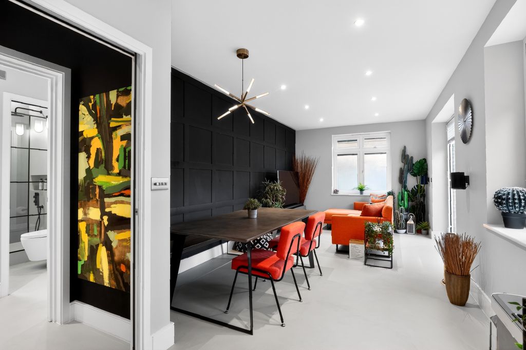 Property photo 3 of 20 Open Plan Living