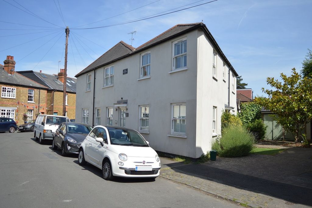 Property photo 1 of 7