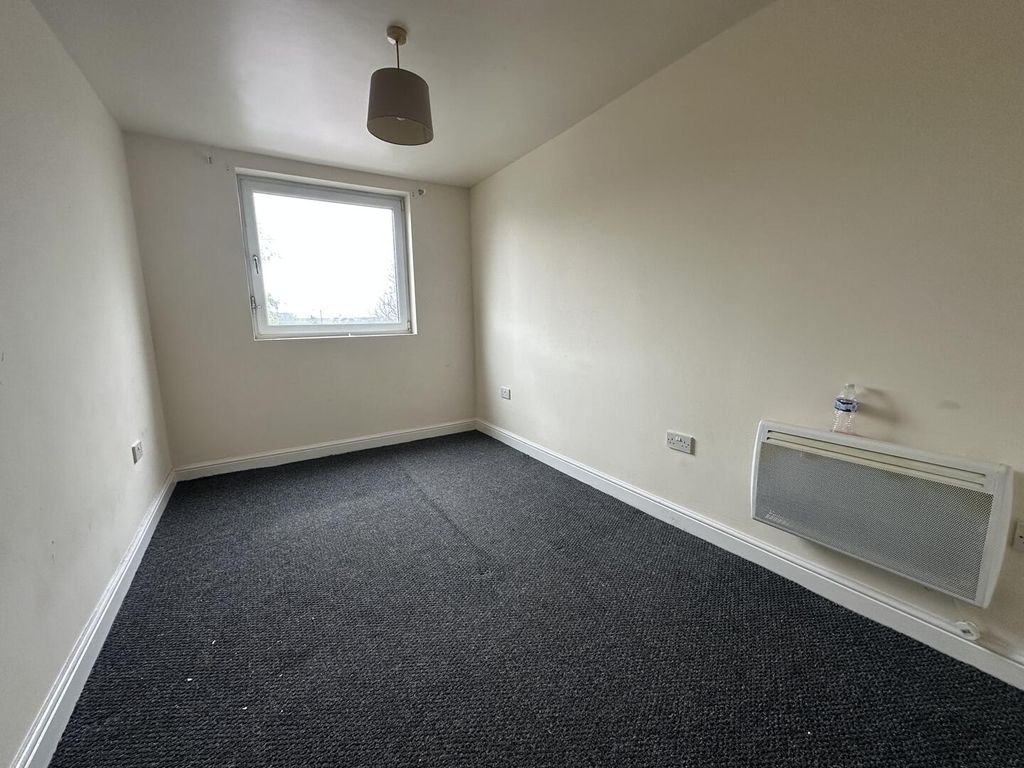 Property photo 2 of 7 Bedroom