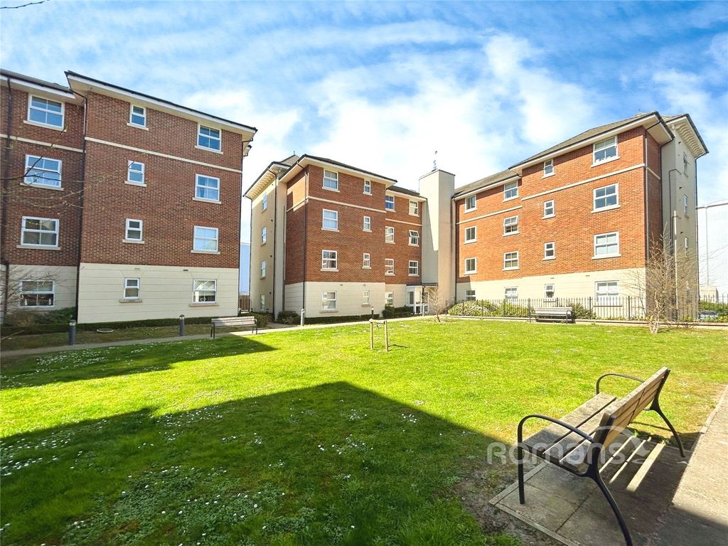 Property photo 1 of 11 Picture No. 14