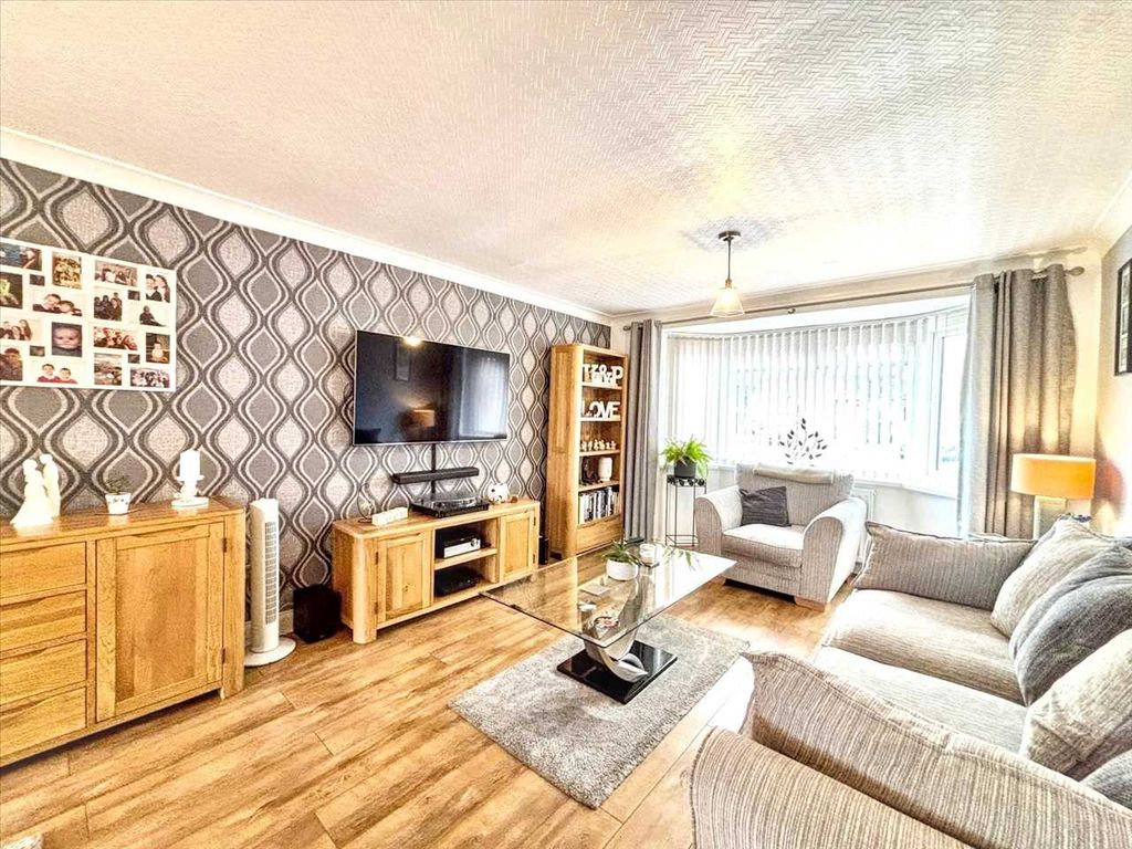 Property photo 3 of 30
