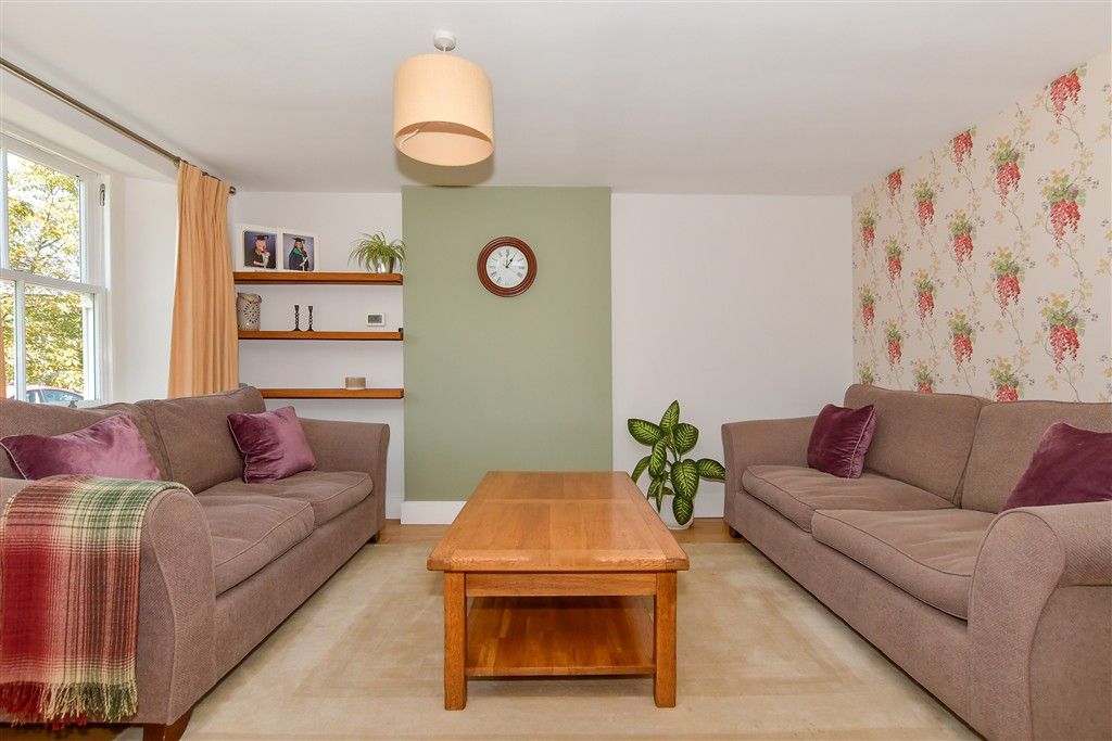 Property photo 1 of 21 Lounge/Diner