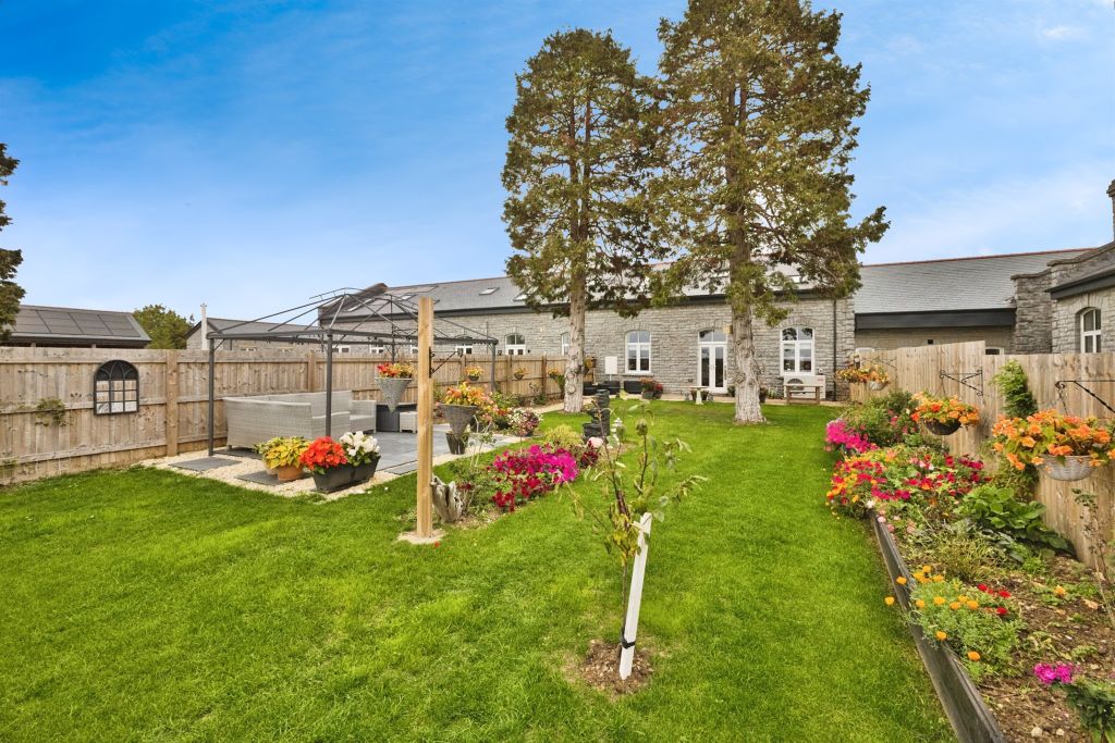 Property photo 1 of 24