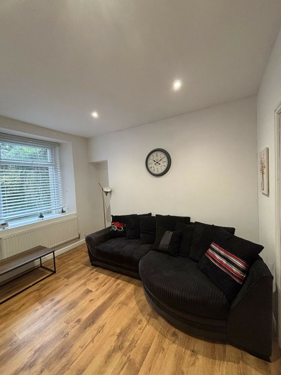 Property photo 2 of 23