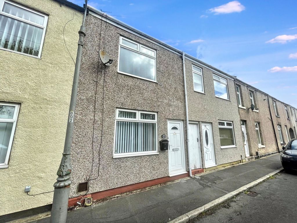 Property photo 1 of 3