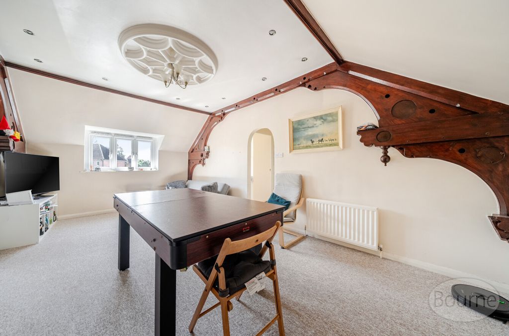 Property photo 3 of 18 8E826F06-6A42-46c...