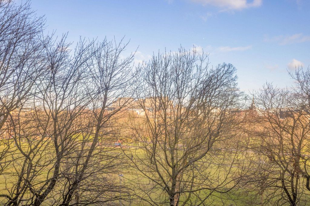 Property photo 2 of 35