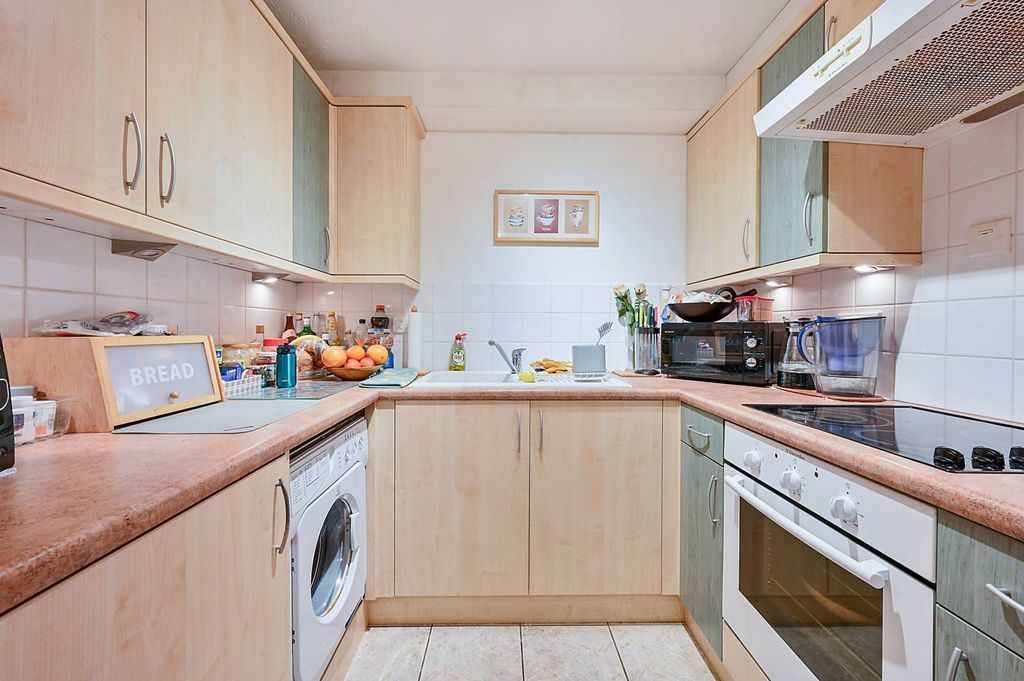 Property photo 3 of 8