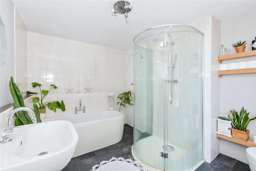 Property photo 3 of 12 Prospect Place_17.Jpg