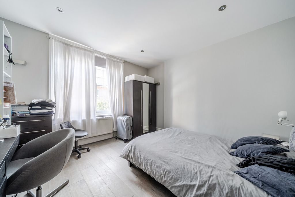 Property photo 3 of 13 1457272-10-6A1822...