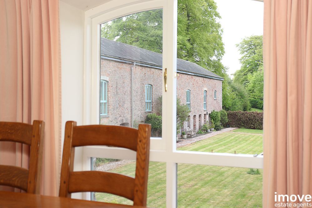 Property photo 3 of 27