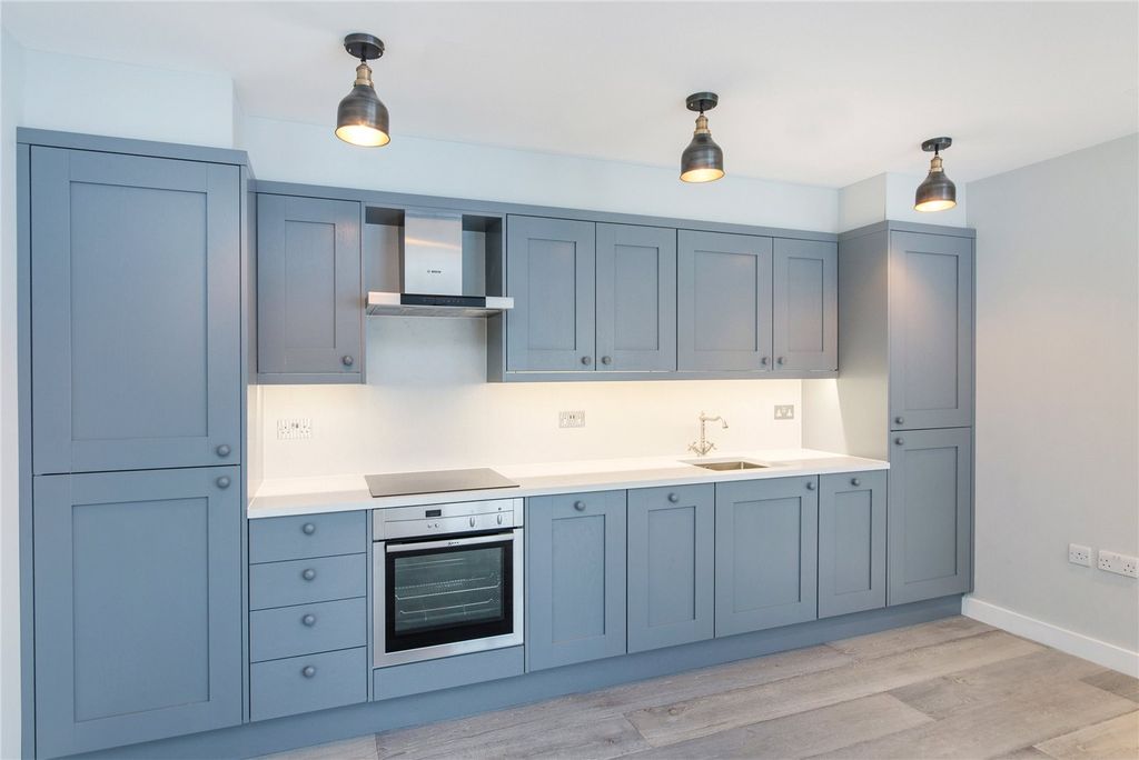 Property photo 2 of 6 St Martins Loft