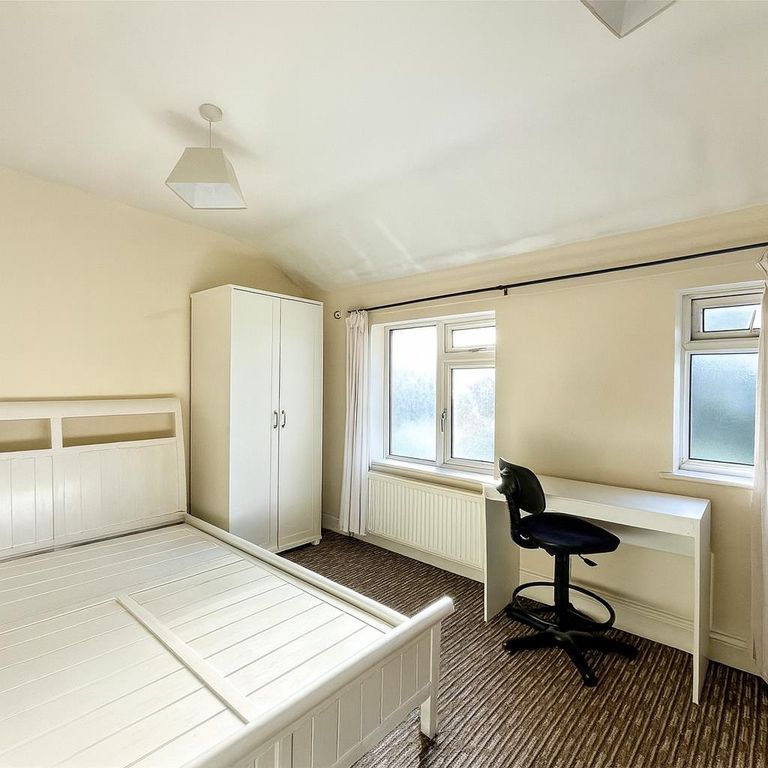 Property photo 3 of 12 A151F977-8730-4F18-9c08-E1567dc6F578.Png