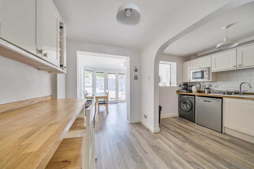 Property photo 3 of 21 Kitchen