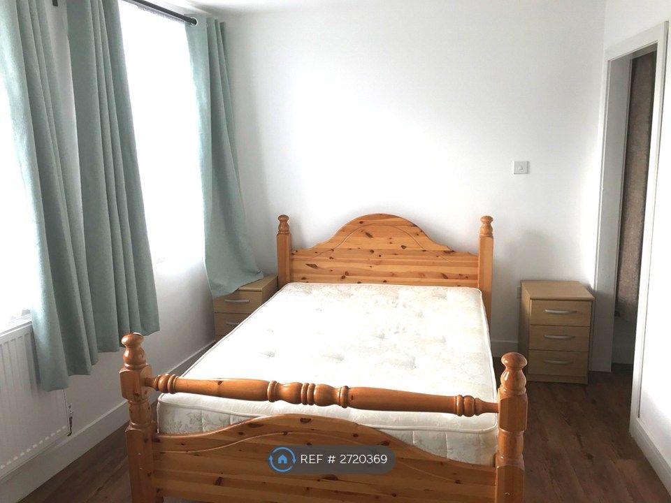 Property photo 3 of 3