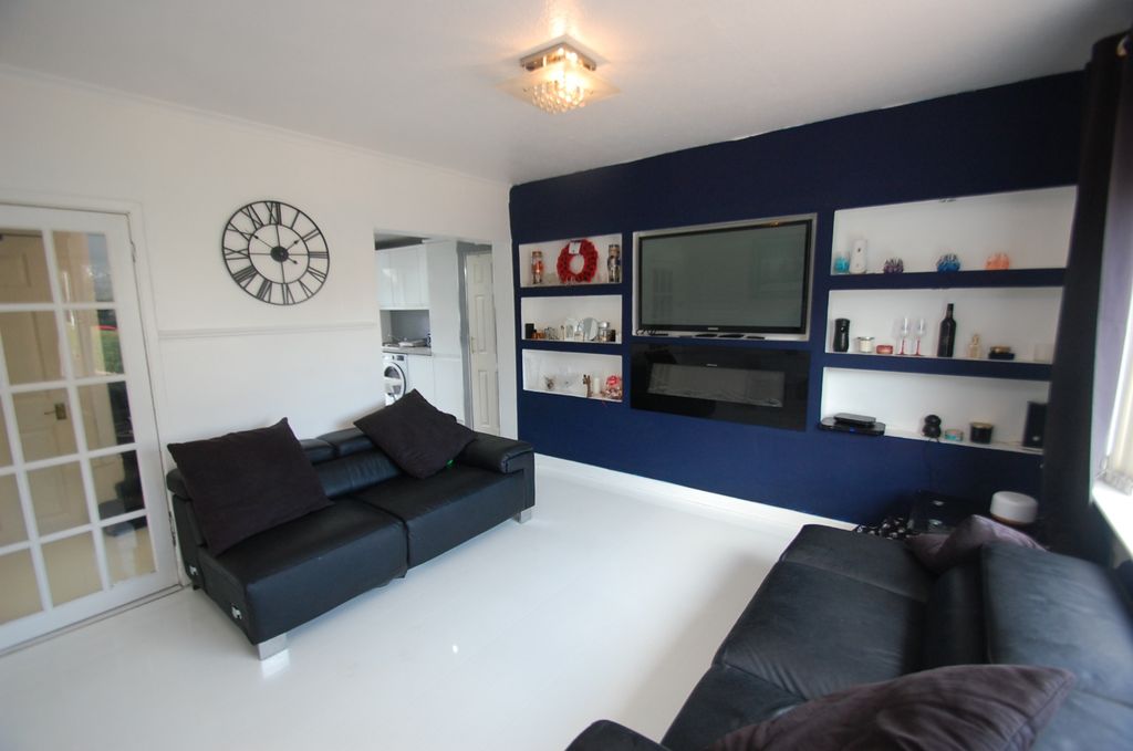 Property photo 3 of 18 4481132