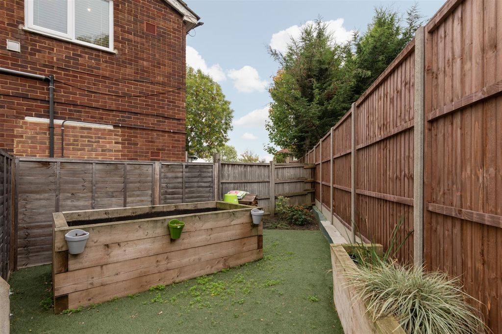 Property photo 3 of 17 Grosvenor 15.Jpg