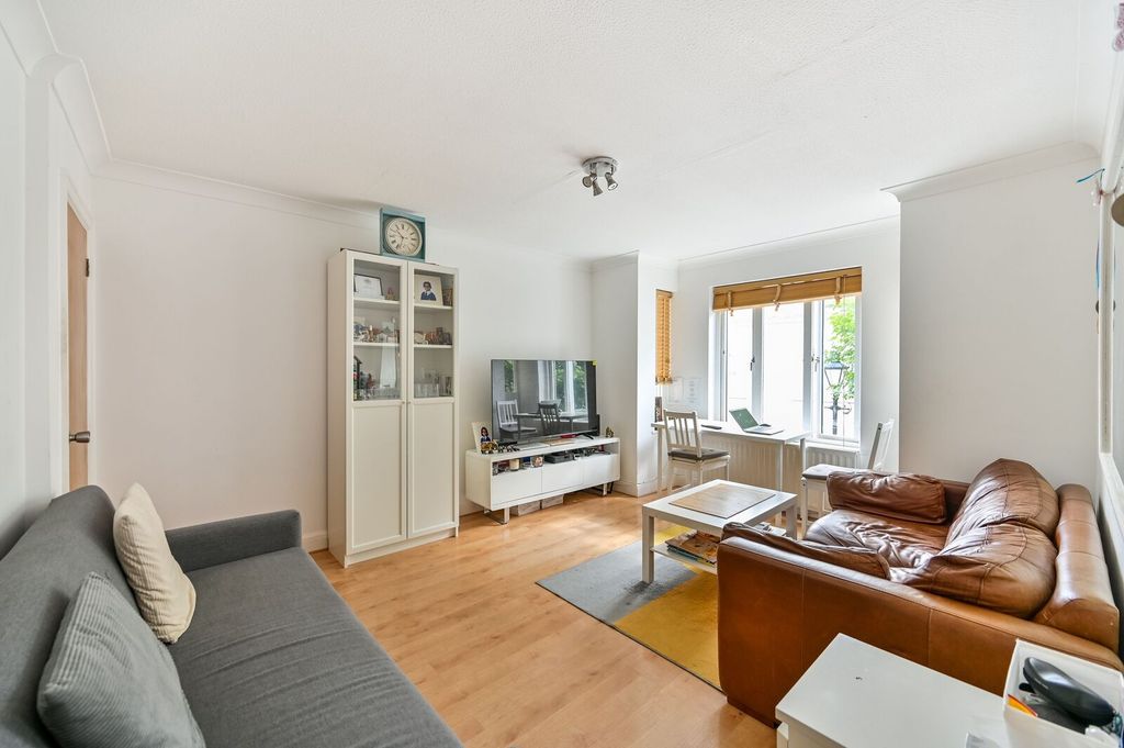 Property photo 2 of 7