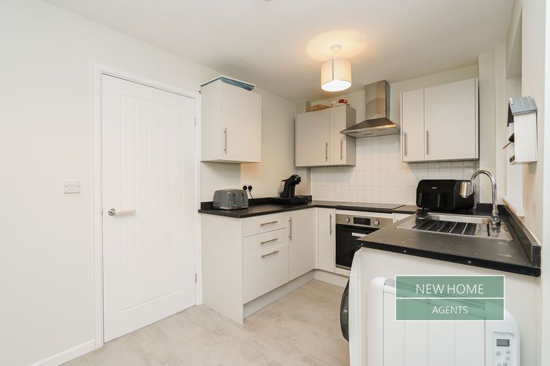 Property photo 3 of 28 Photo 12