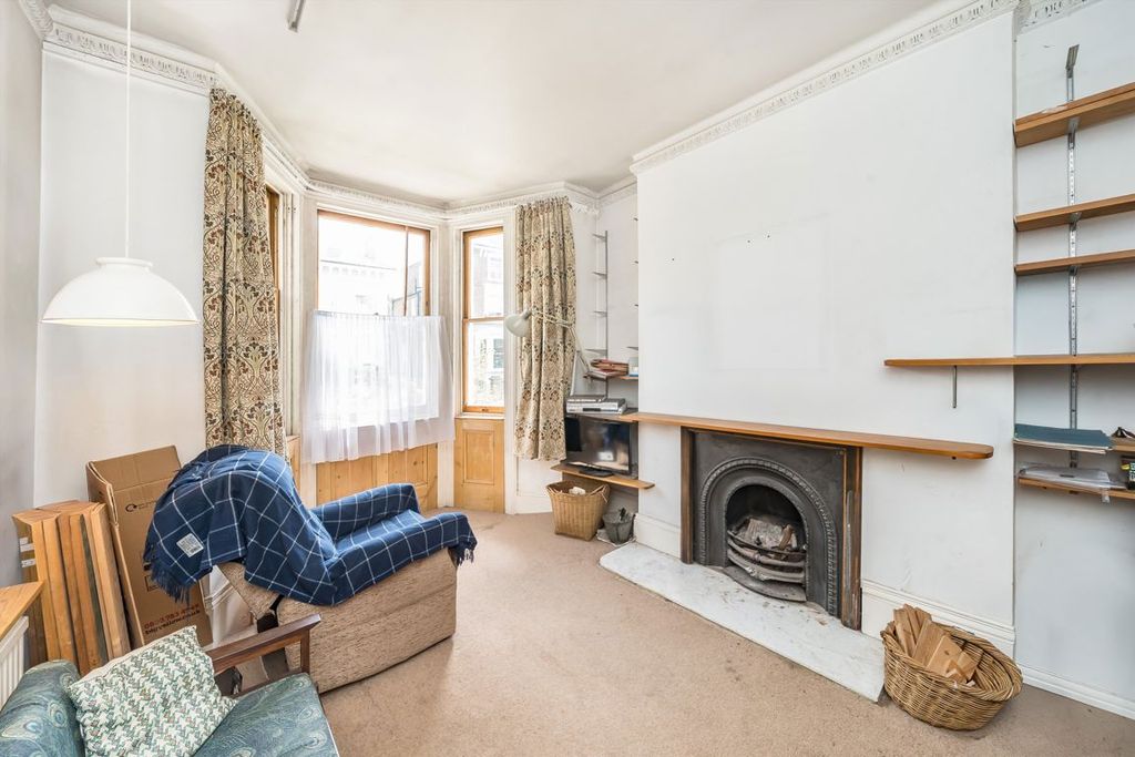 Property photo 3 of 7