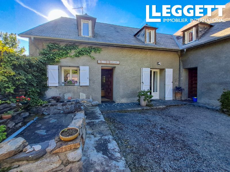 Property photo 2 of 10