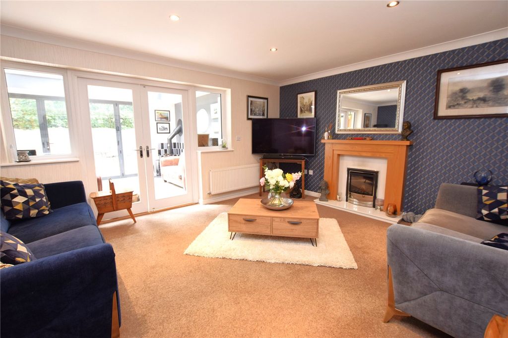 Property photo 2 of 25 Picture No. 26