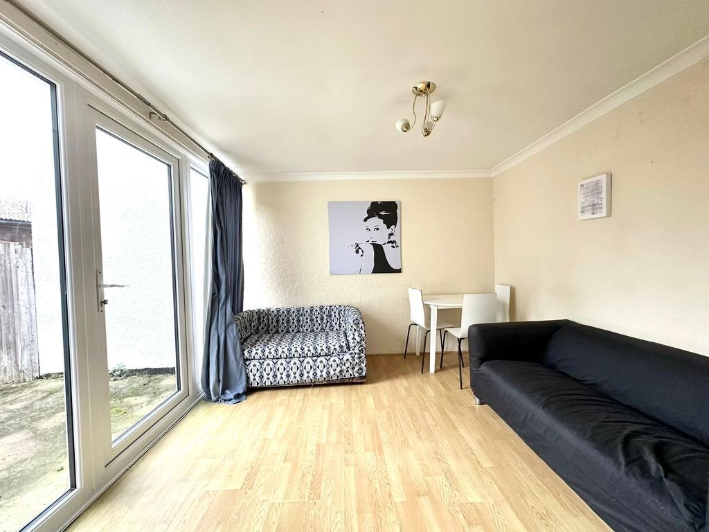 Property photo 2 of 13 Photo 12