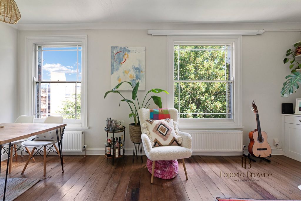 Property photo 1 of 30