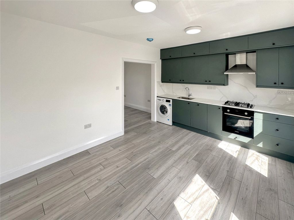Property photo 1 of 7 Picture No. 05