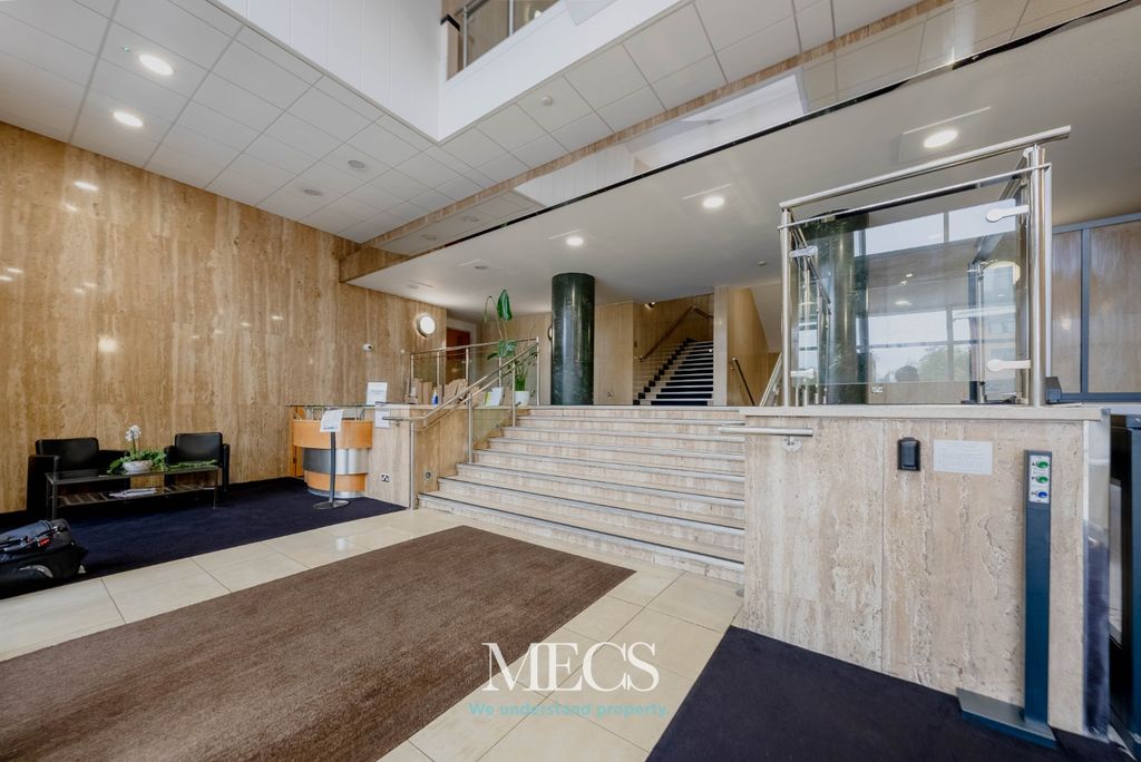 Property photo 2 of 9 4580473