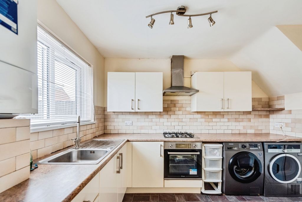 Property photo 3 of 20 Pbox-Img.Jpg