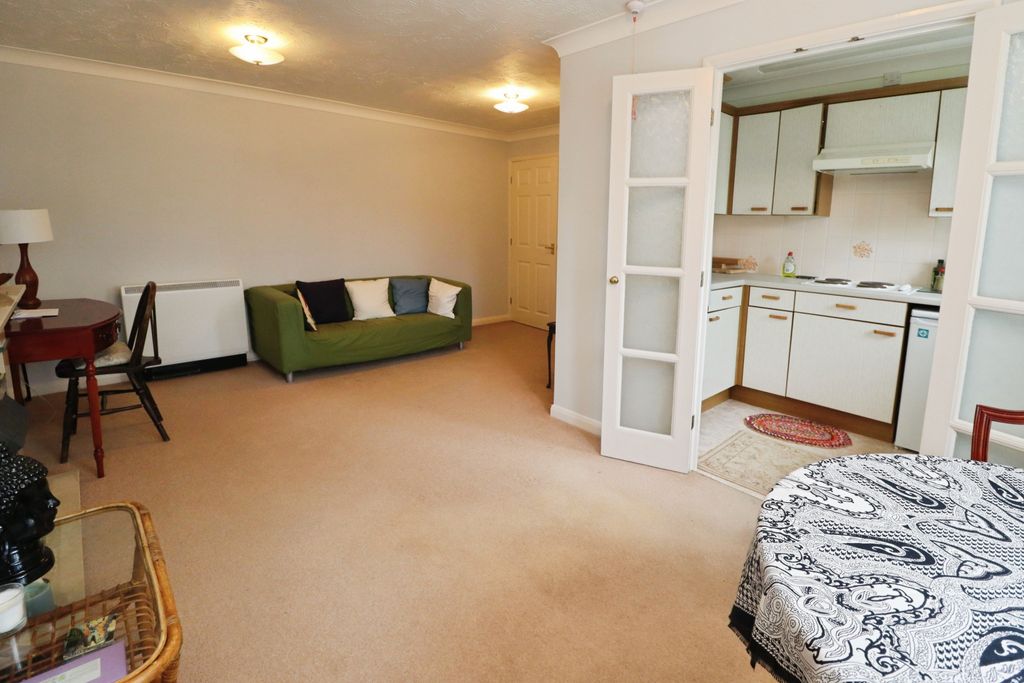 Property photo 3 of 13