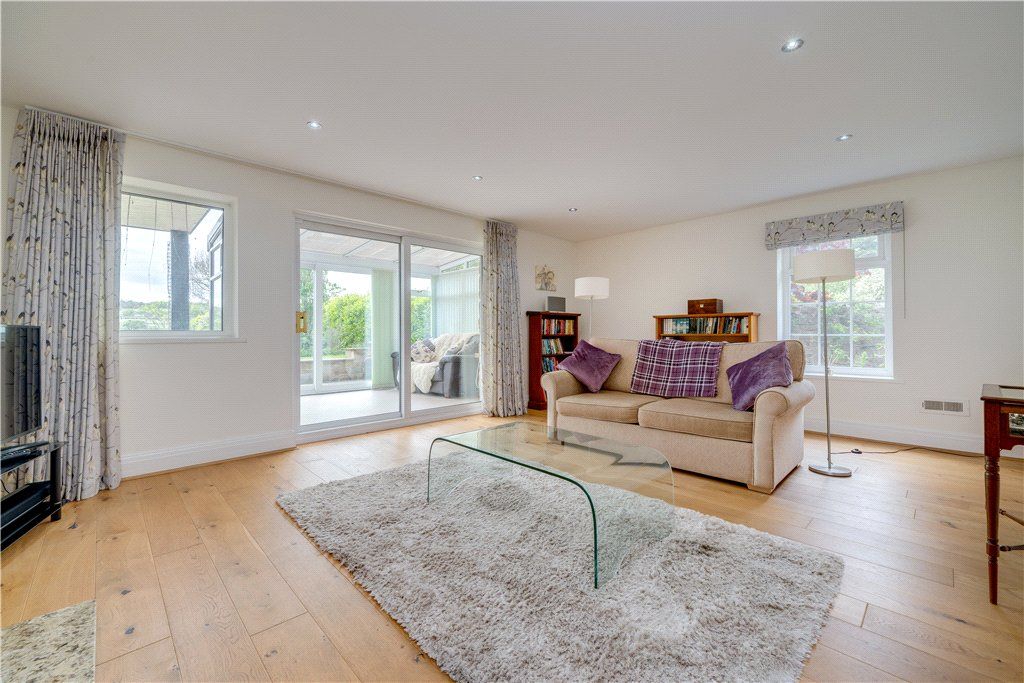 Property photo 3 of 24 Sitting Room