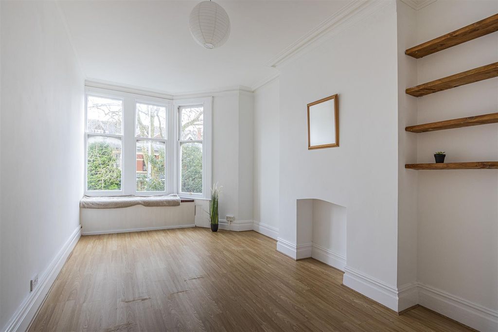 Property photo 2 of 9 Penylan Road 67, 4-5.Jpg