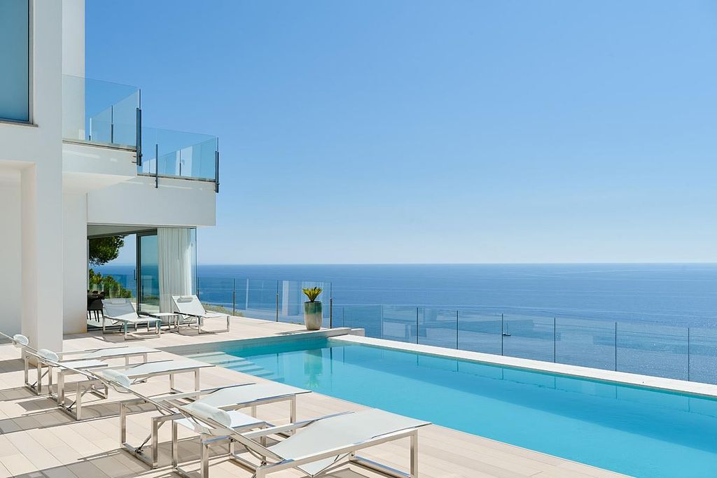 Property photo 1 of 15 Image