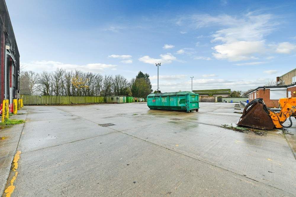 Property photo 3 of 11