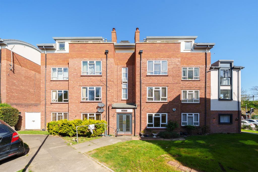 Property photo 1 of 13