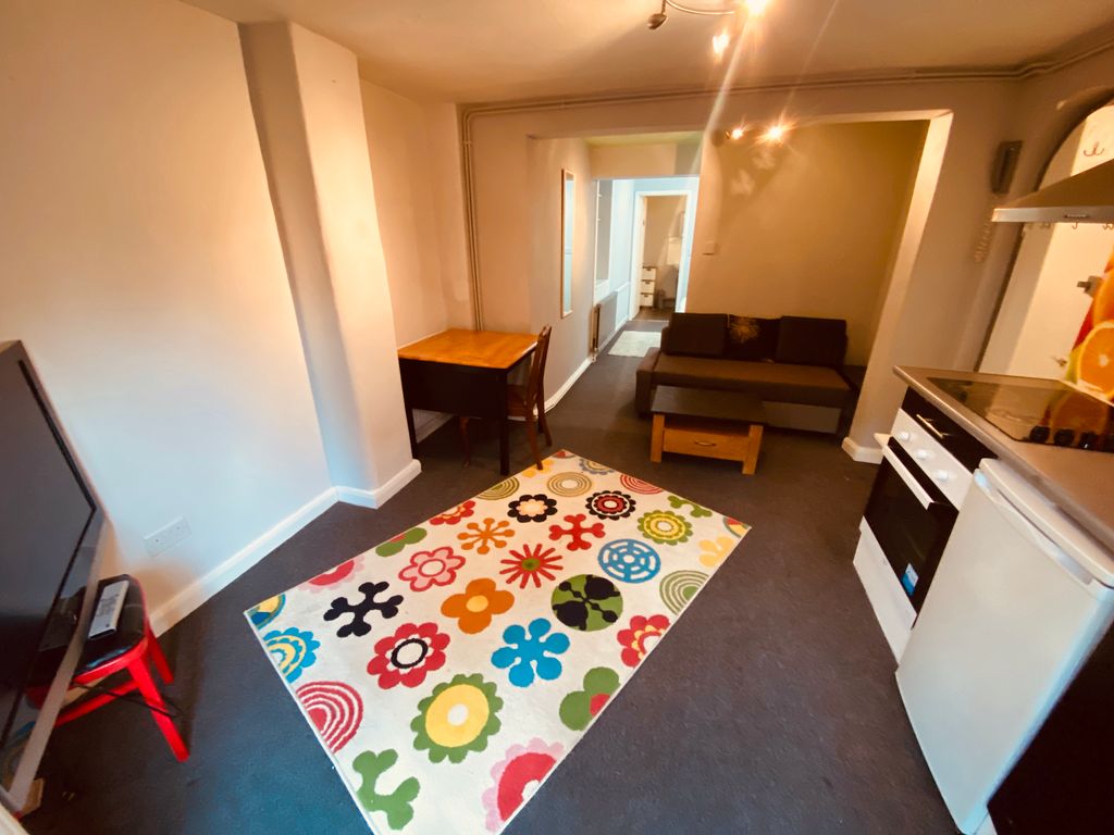 Property photo 2 of 13