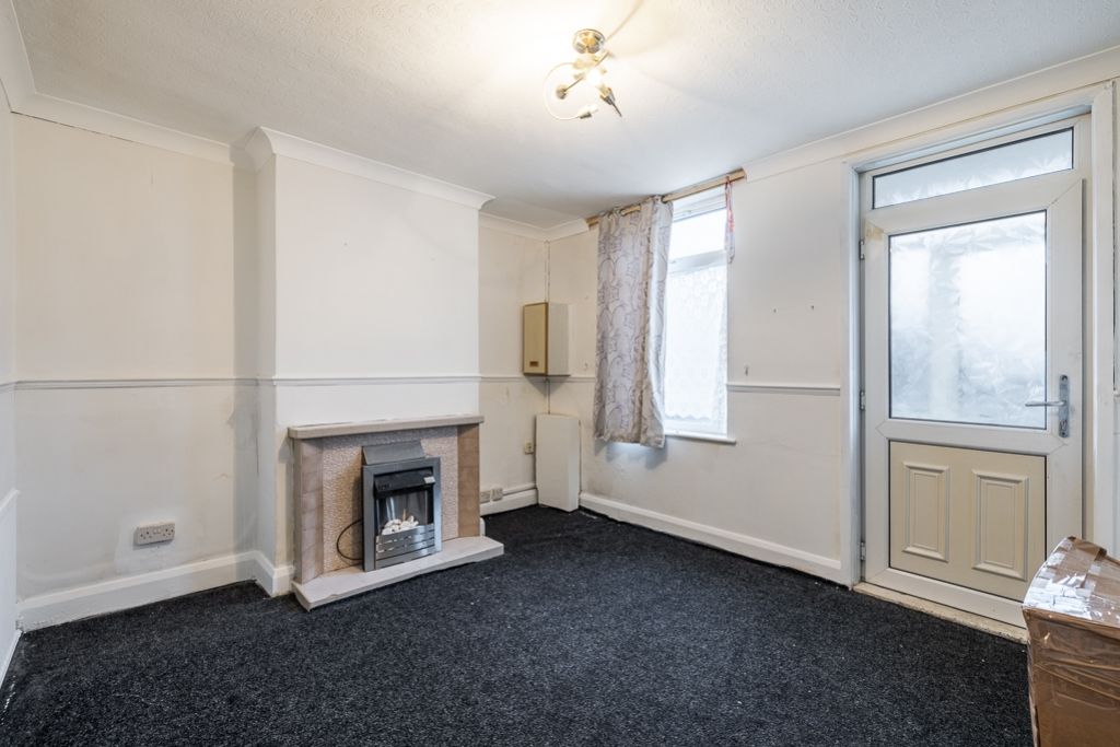 Property photo 2 of 11 95 Norfolk Street (Boston)-6