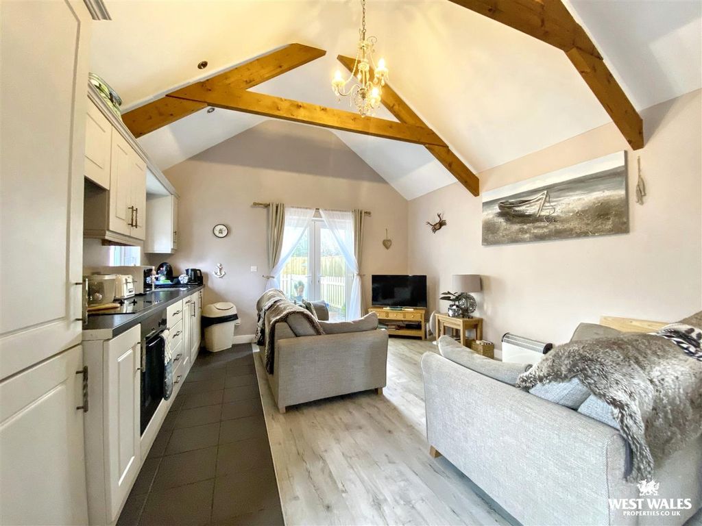 Property photo 3 of 18 Img_5365.Jpg