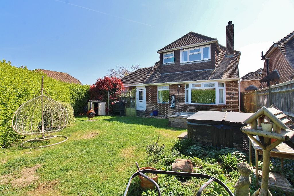 Property photo 1 of 32