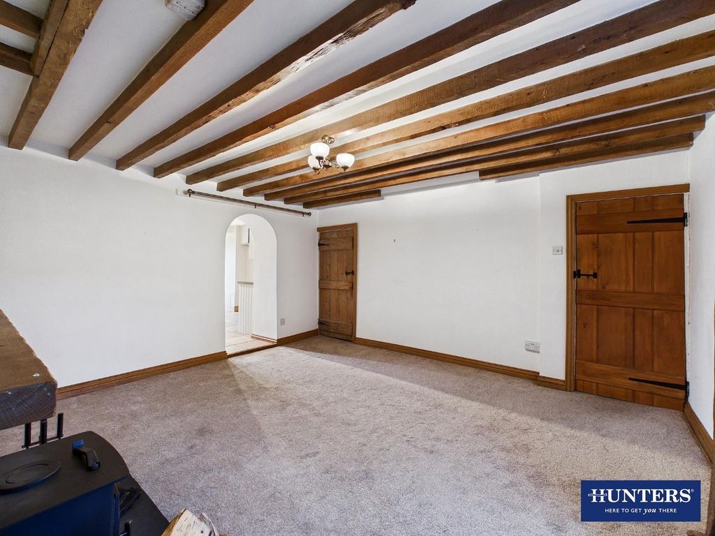 Property photo 3 of 18 Living Room