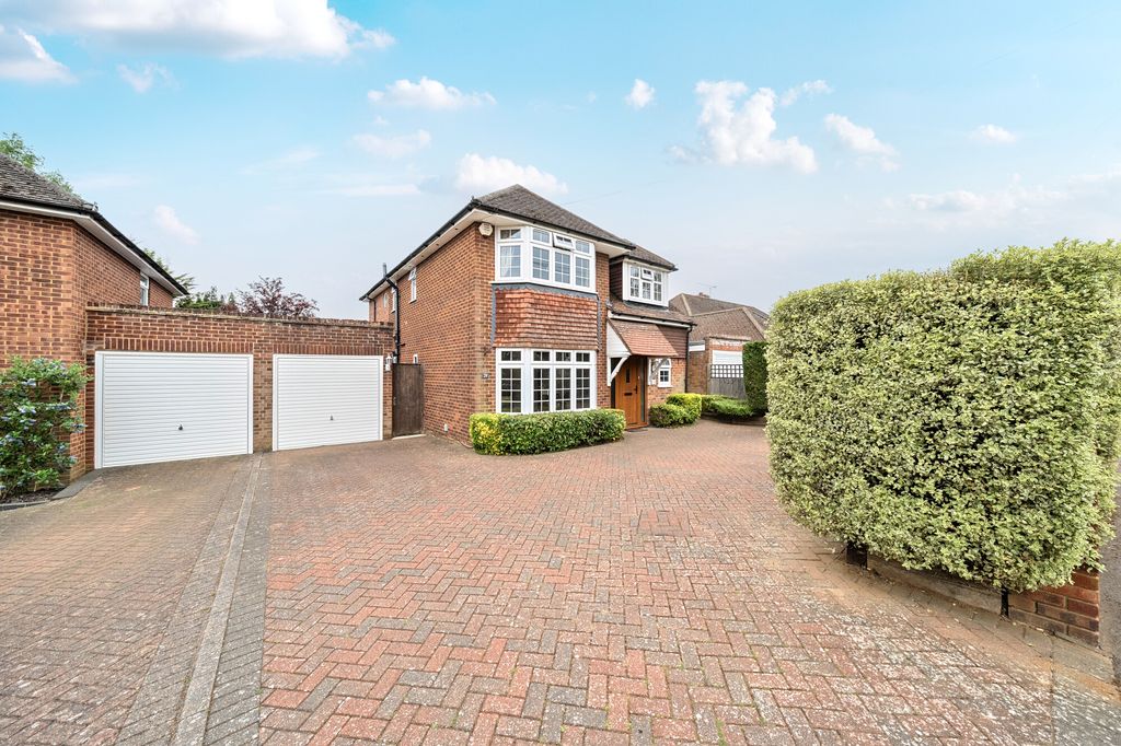 Property photo 1 of 18