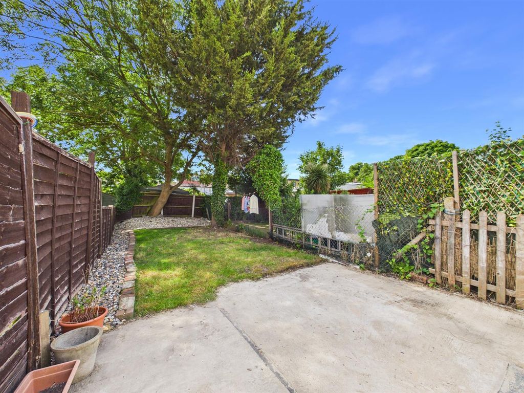 Property photo 3 of 18 Cam01563G0-Pr0258-Still015.Jpg