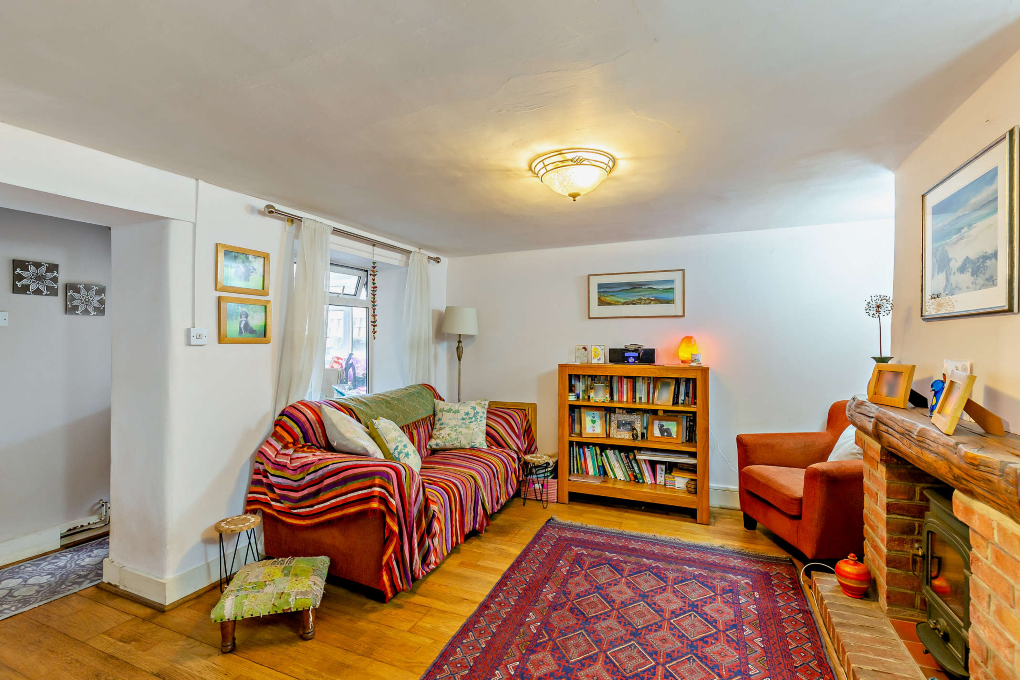Property photo 3 of 12