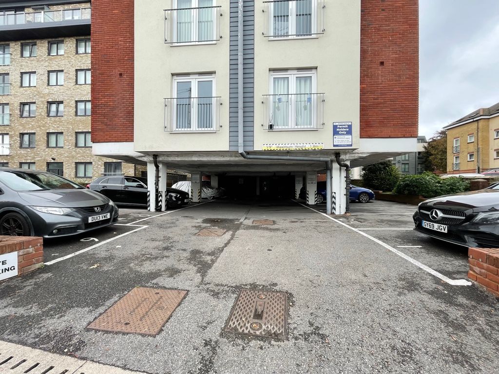 Property photo 2 of 3