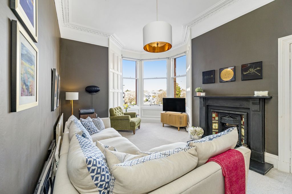 Property photo 2 of 24 Property Image 3